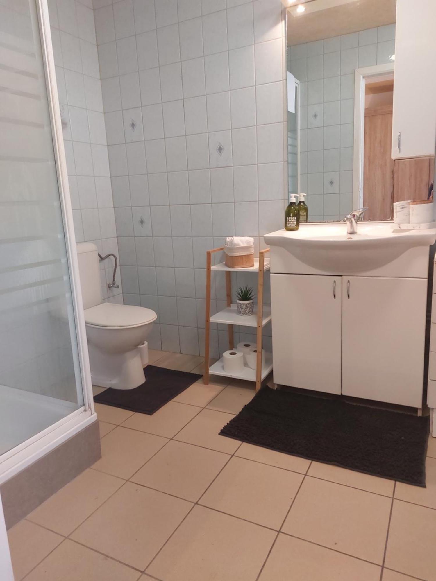 Apartamento A La Cour De La Sucrerie Binche Habitación foto